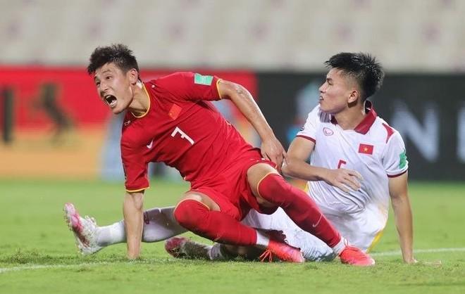 Hậu vệ Thanh Bình phải khóa trang cá nhân vì bị fan quá khích 